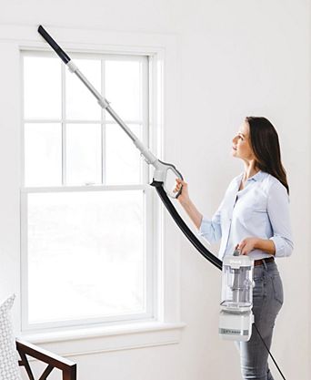 Navigator Lift-Away ADV Upright Vacuum view 3